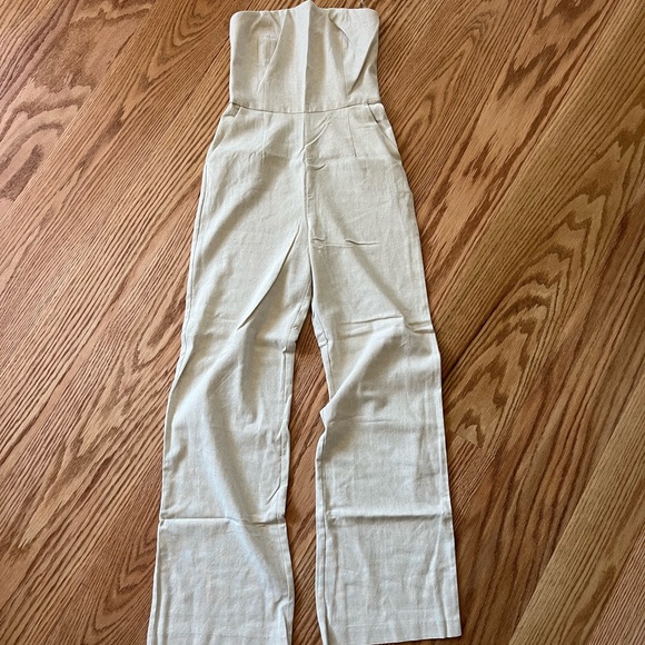 Meshki linen jumpsuit - Picture 4 of 10